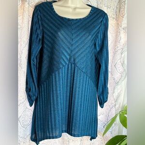 I.N. Studio Women's Teal Blue Chevron Striped Pleated Tunic Top Med